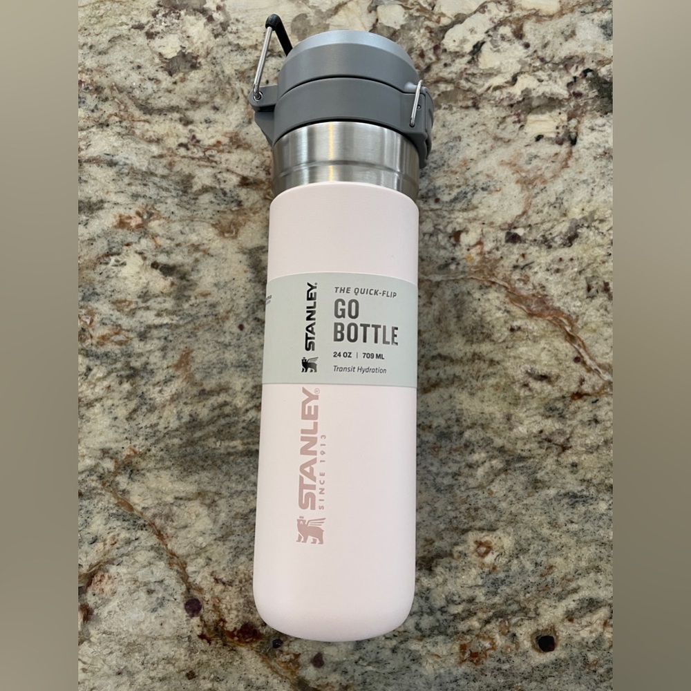 Stanley Quick-Flip Go Bottle - Retired Pink